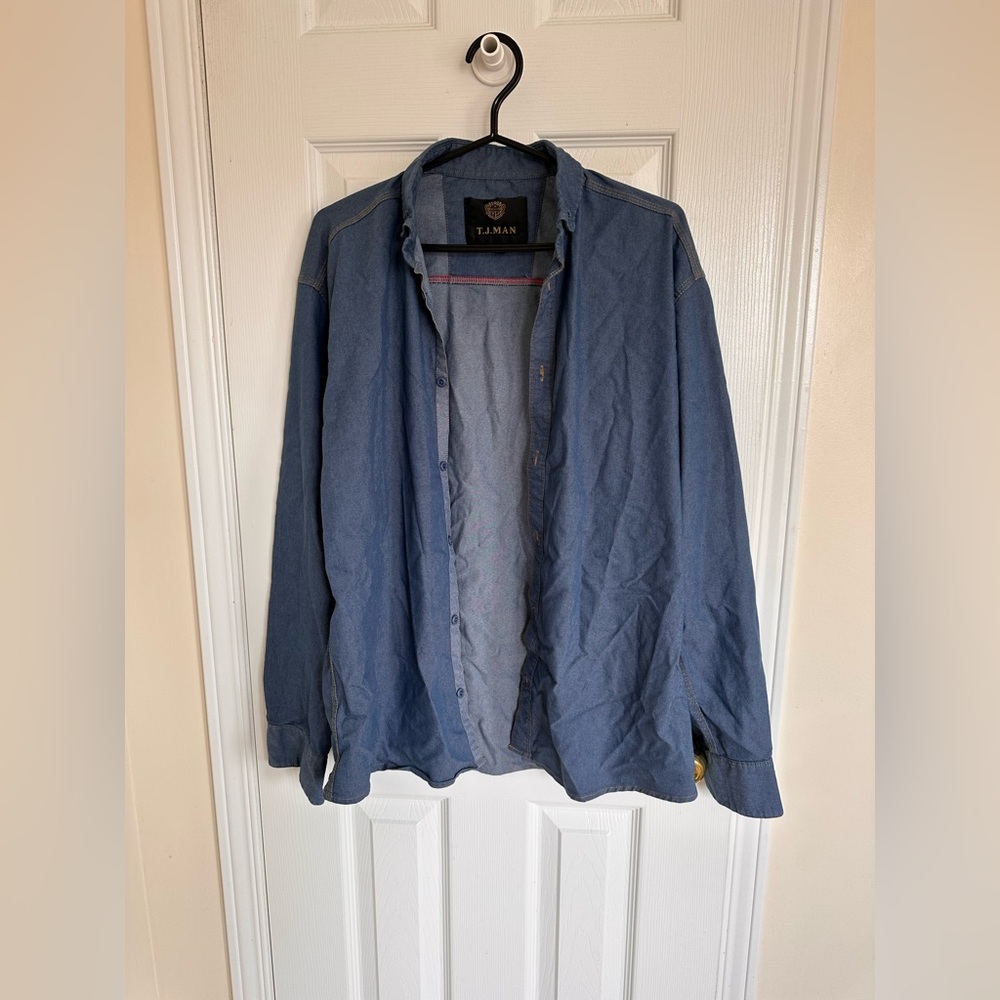 Button-Up Shirt - EUR XXL
